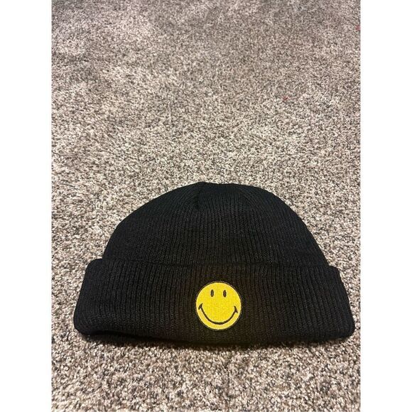 Urban Outfitters Accessories - ‼️Sale‼️ Urban outfitters smiley beanie hat C27-46
